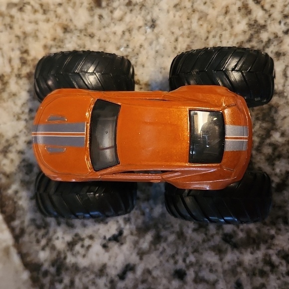 Hotwheels Monster Truck 1:64 scale Chevy car - Picture 5 of 8